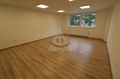 Newly renovated offices for rent, near the football stadium, Ružomberok