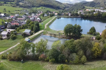 Stavebný pozemok /400 m2/ Banský Studenec