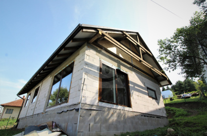 Novostavba rodinného domu so záhradou /574 m2/, Žilina - Bitarová