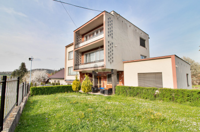 Dom s 3 bytovými jednotkami - 2204m2