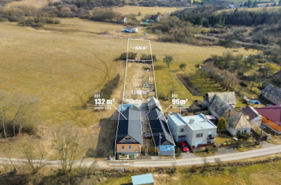 2 houses and 3000m2 of land - FOR SALE