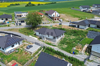 Novo stavba rodinného domu /848 m2/, Dubové